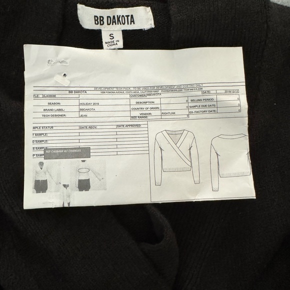 BB Dakota Black V-Neck long sleeve Sweater Small - Picture 7 of 9